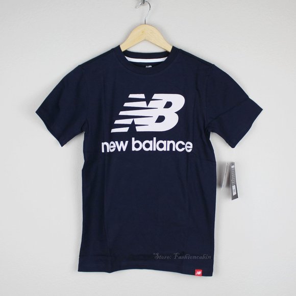 NWT NEW BALANCE Graphic Logo T-Shirt - Picture 1 of 7